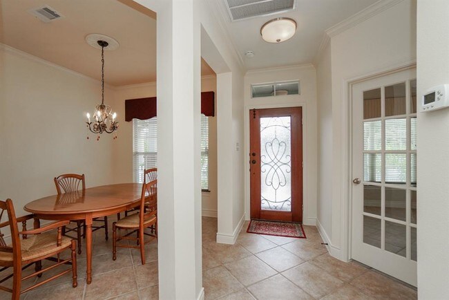 Foto del edificio - 14418 Summer Garden Dr