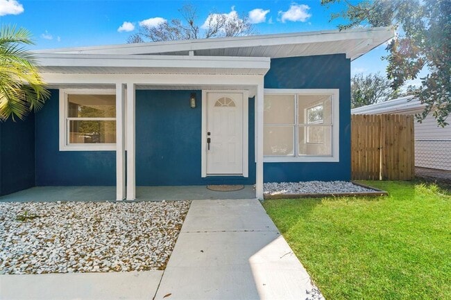 Building Photo - 4606 W Paxton Ave