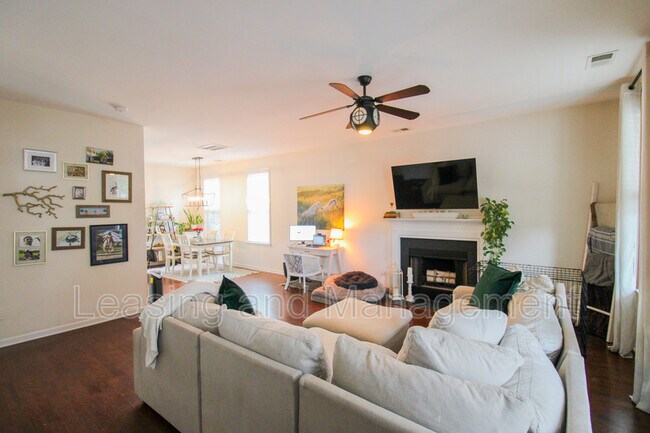 Building Photo - 1743 Bee Balm Rd