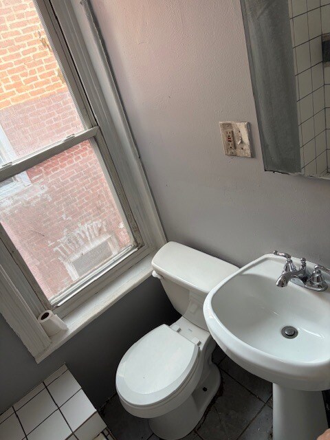 Baño - 24 Klagg Ave