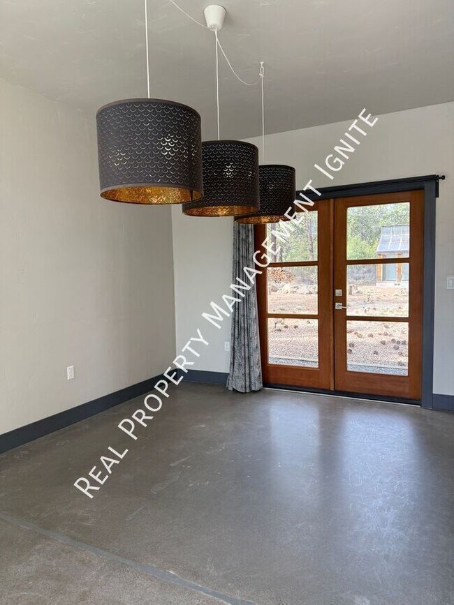 Foto del edificio - 19354 Kiowa Rd