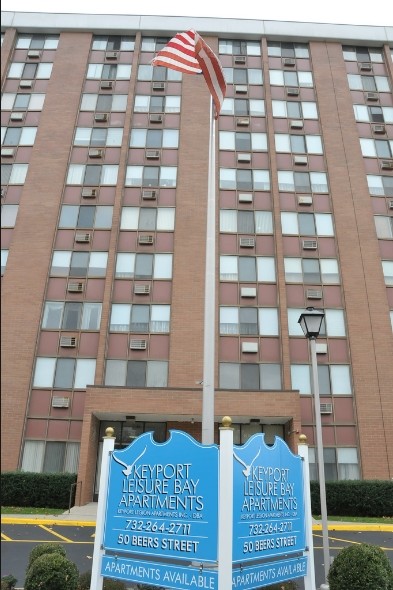 Primary Photo - Oyster Bay Apartments