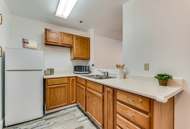 Building Photo - Fresno Senior Living