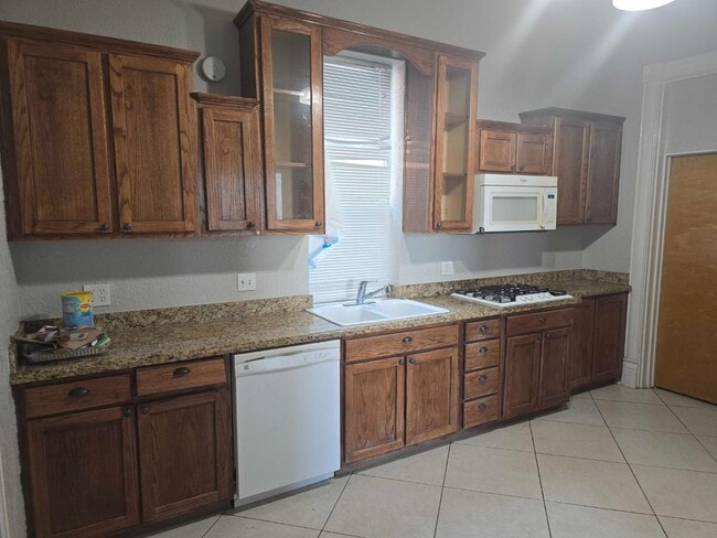 Building Photo - 501 Prospect St