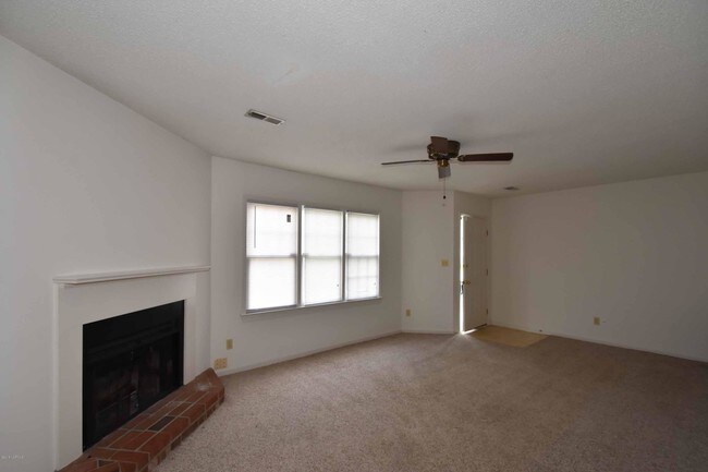 Foto del edificio - 3264 Landmark St