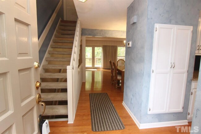 Foto del edificio - 5973 Dixon Dr