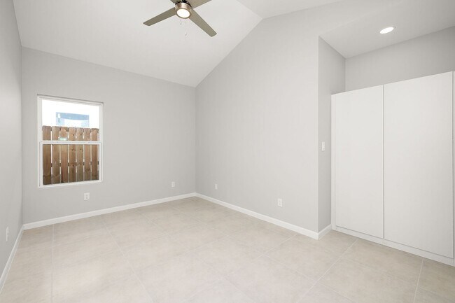 Building Photo - 2508 Brownjay Rd