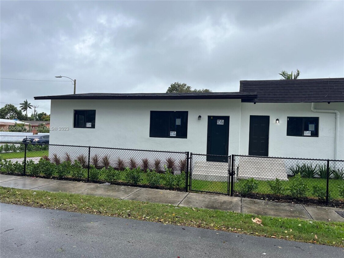 Foto principal - 1800 NW 18th Terrace