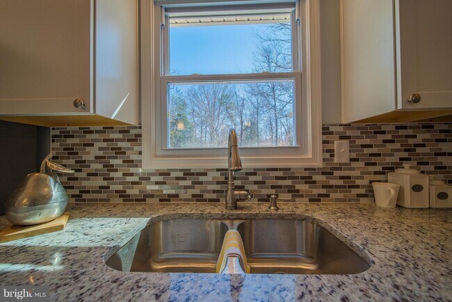 Building Photo - 27040 Oxley Dr