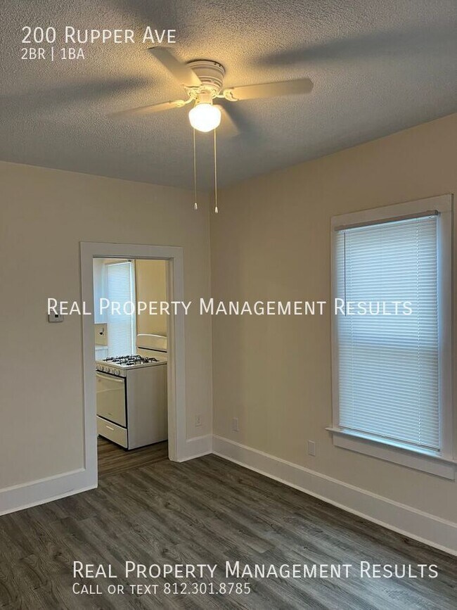 Foto del edificio - 200 Rupper Ave