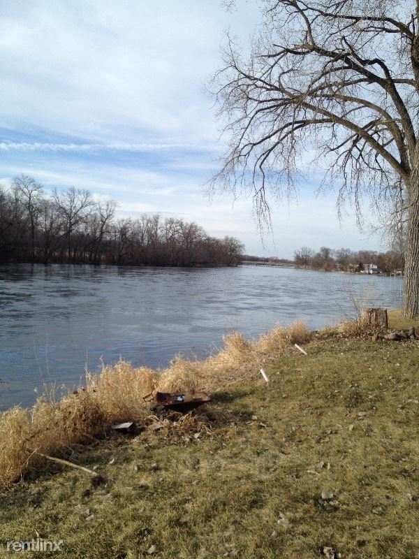 Foto principal - 3 br, 1 bath House - 720 Riverside Dr