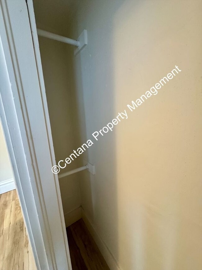 Foto del edificio - 722 S Montana St