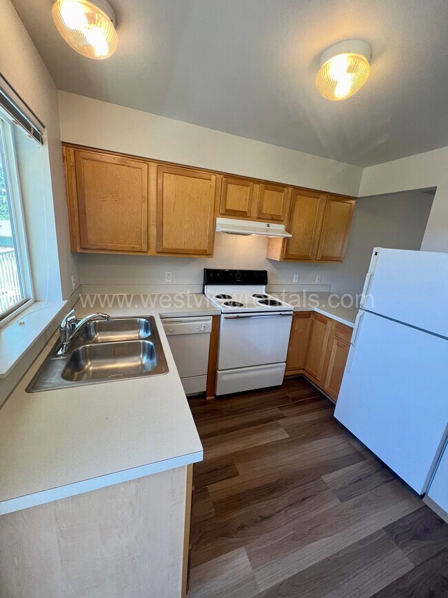 Foto del edificio - 135 & 139 Prince Ave – Benjamin Court