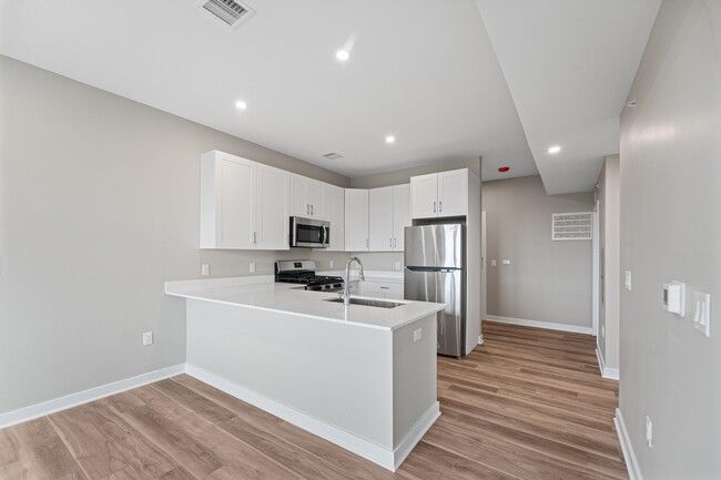 Building Photo - 475 Communipaw Ave