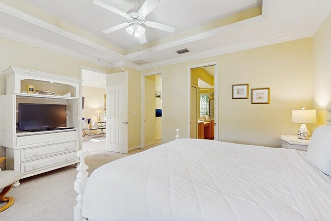 Building Photo - 6247 Wingspan Way