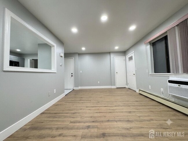 Building Photo - 1032 Cricket Ln