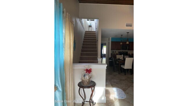 Building Photo - 8056 Sunset Ct
