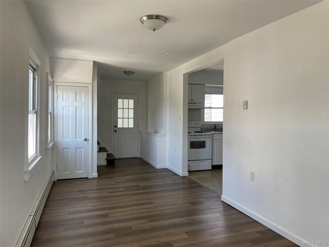 Building Photo - 10 Mckinley Ave