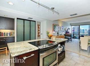 Foto del edificio - 700 Richards St