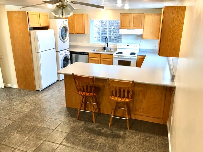 Kitchen - 9283 S Star Lily Cir