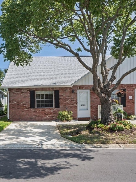 Building Photo - 6709 Devonshire Ln