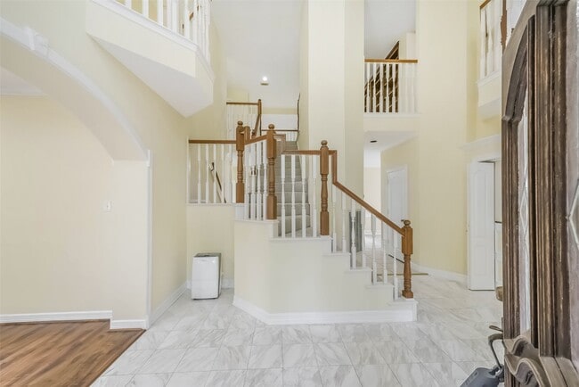 Foto del edificio - 1706 Galleon Oaks Dr
