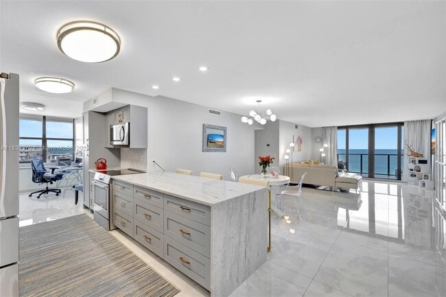 Building Photo - 2301 S Ocean Dr