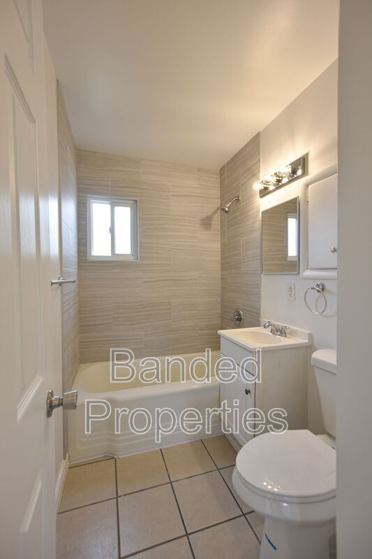 Foto del edificio - 4739 S 300 W