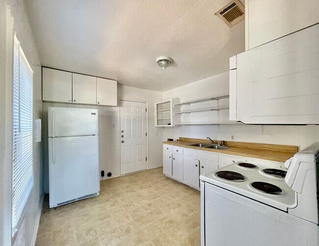 Foto del edificio - Cozy 2 Bedroom 1 Bath Home