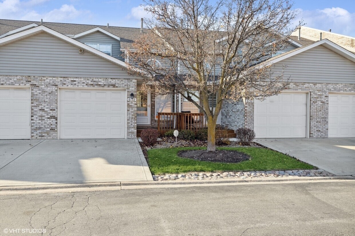 Foto principal - 8152 Daniel Dr