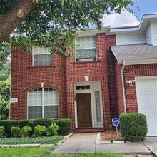 Building Photo - 1104 Summerbrook Dr