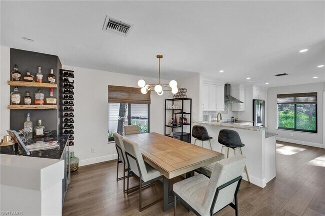 Foto del edificio - 27131 Oakwood Lake Dr