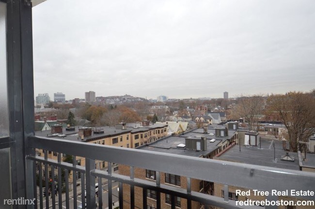 Foto del edificio - 50-60-60 Longwood Ave