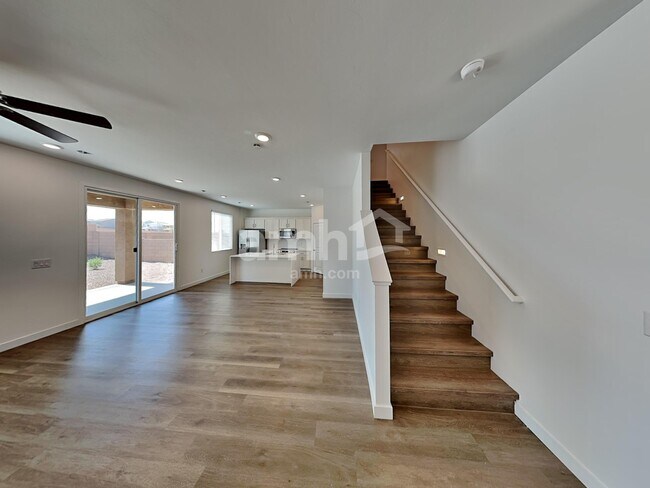 Foto del edificio - 9714 N Rancho Lozano