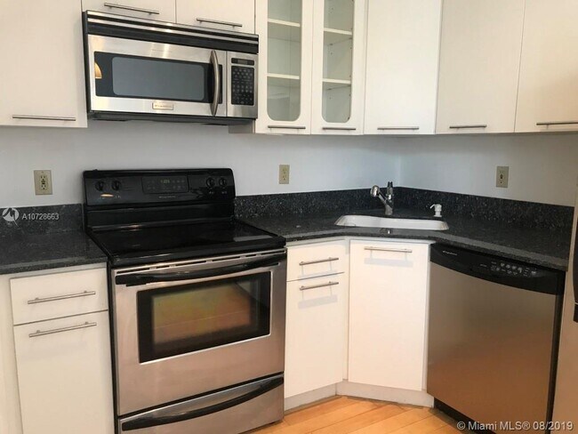 Foto del edificio - 1622 Bay Rd