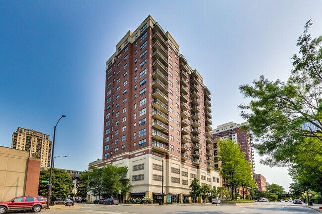 Foto del edificio - 5 E 14th Pl