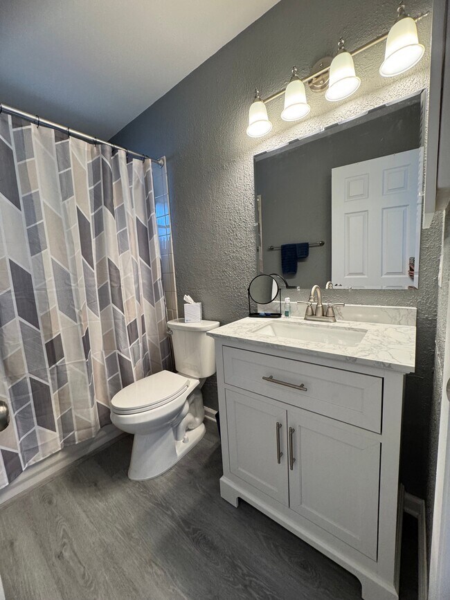 Foto del edificio - 5064 Springwood Rd