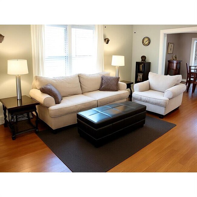 Building Photo - 1228 Grant St SE