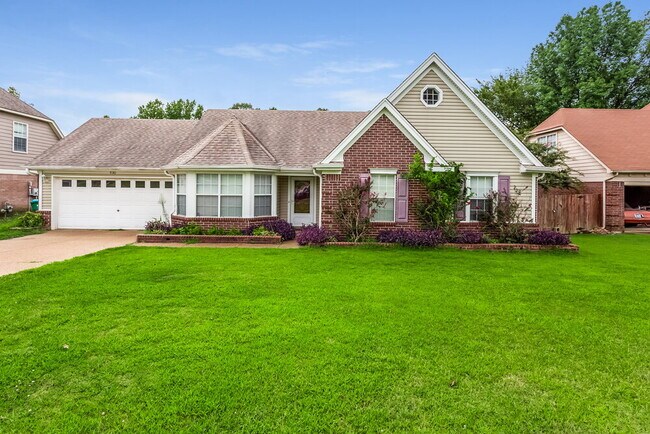 Foto del edificio - 7141 Creekside Dr