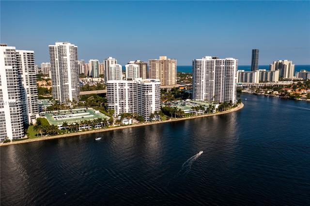 Foto del edificio - 3600 Mystic Pointe Dr