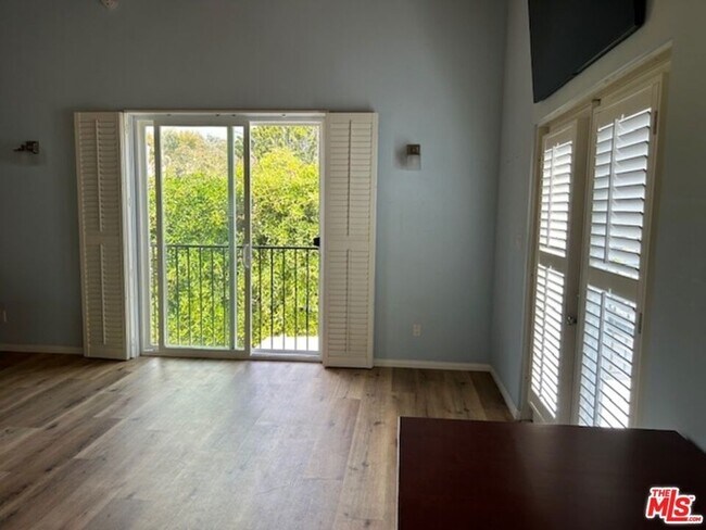 Foto del edificio - 937 Iliff St