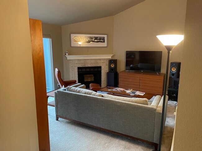 Sala de estar (1) - 12036 100th Ave NE