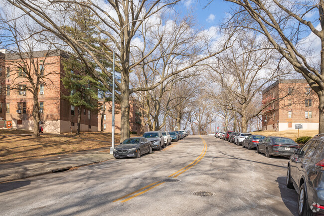 Building Photo - Cunningham Heights