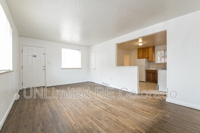 Foto del edificio - 1016 N Raleigh St