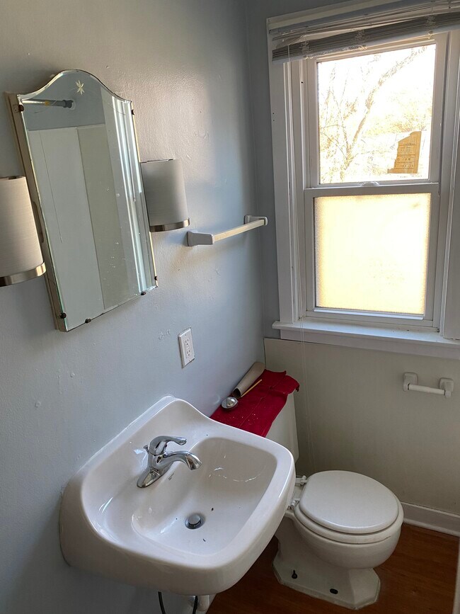 Baño - 2705 Asbury Rd