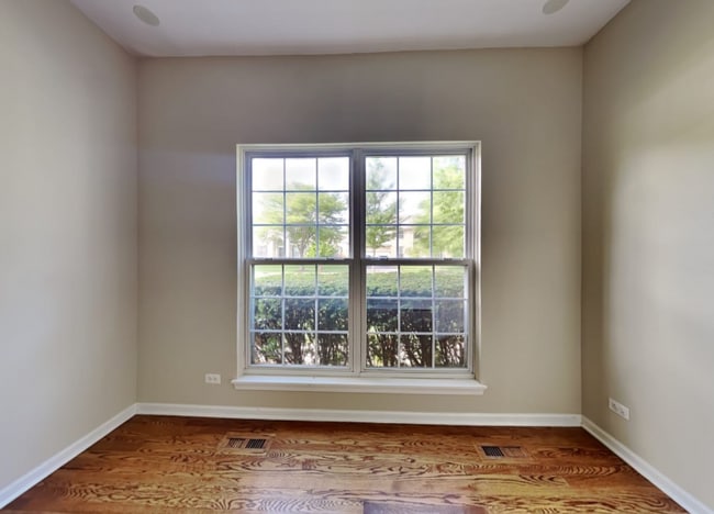 Building Photo - 7403 Brentwood Ln