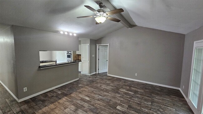 Foto del edificio - 10007 Winding Trail Rd