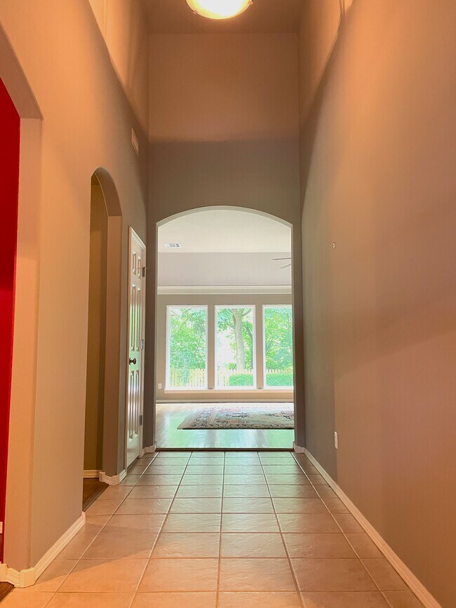 Building Photo - 3301 W Atlanta Ct