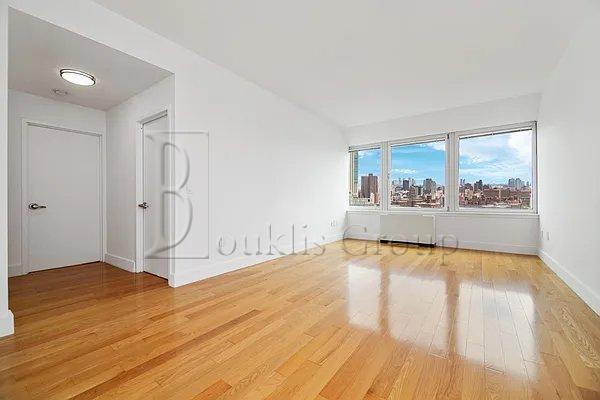 Foto del edificio - 4 bedroom in NEW YORK NY 10038
