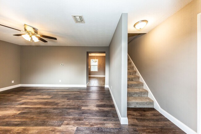 Building Photo - 3 bedroom house in O'Fallon